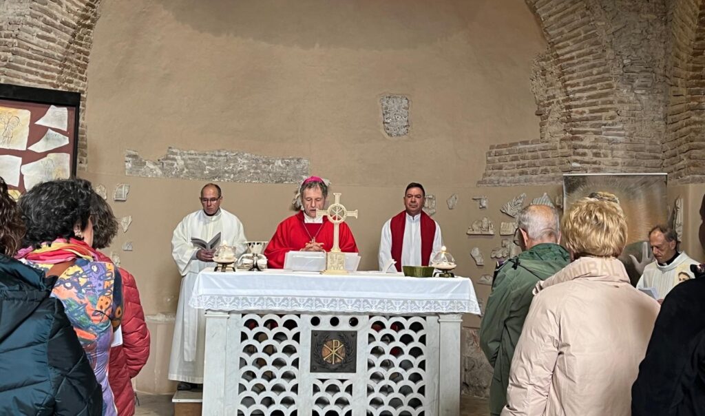 Misa en las catacumbas de San Calixto