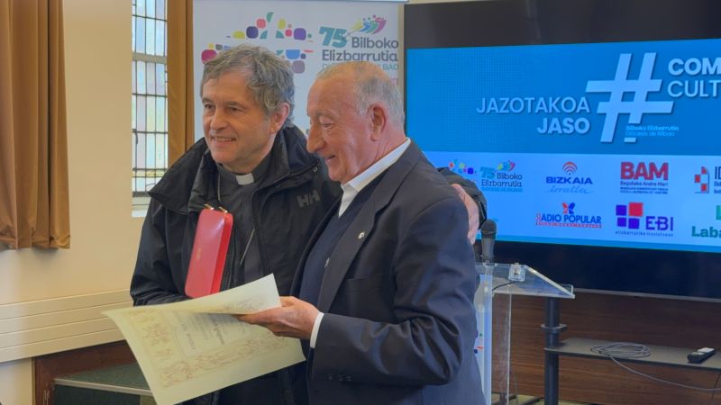 Lontzo Zugazaga (Pro Ecclesia et Pontifice)