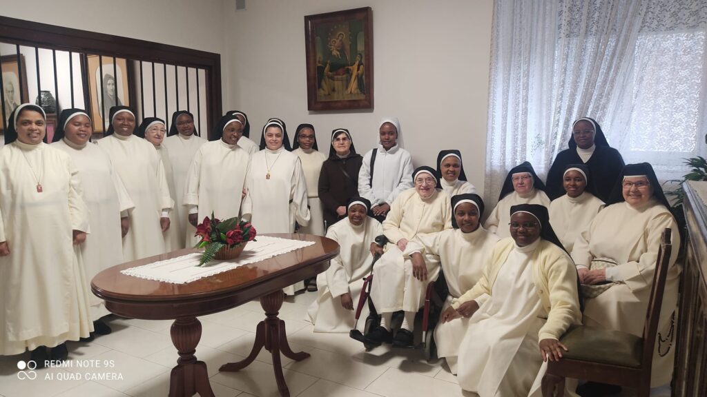 Klausurako monjen topaketa Elorrion